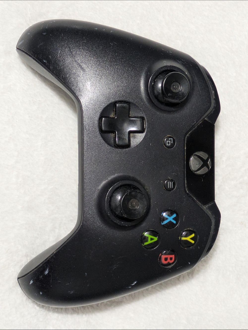 Official Xbox One Controller Black Model 1537 with Battery Pack